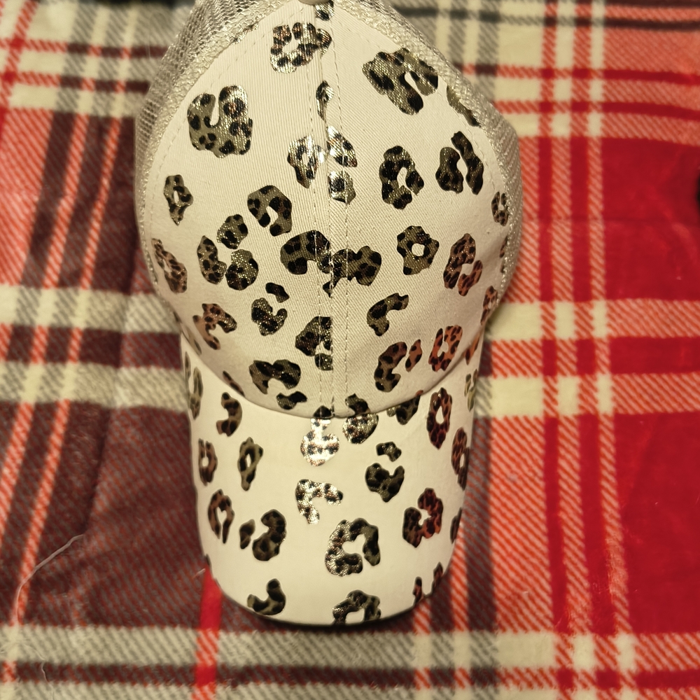 Leopard Print Cap With The Ability To Put Your Hair Up. See Next Picture 🖼️ - Picture 1 of 2